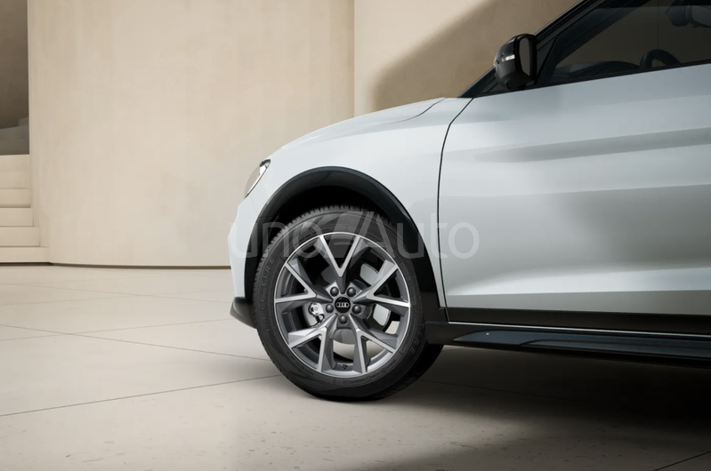 A1 Allstreet 30 TFSI Adrenalin S tronic 85kW