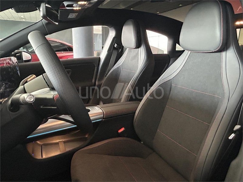 CLASE CLA 180 con tecnología híbrida