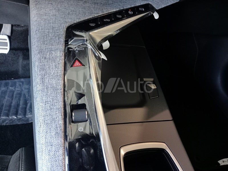 5008 Hybrid 136 GT eDCS6