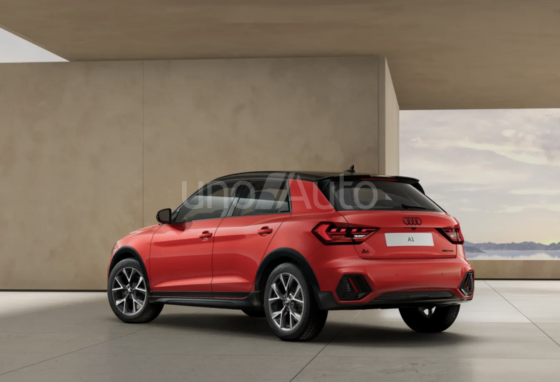 A1 Allstreet 30 TFSI Adrenalin S tronic 85kW