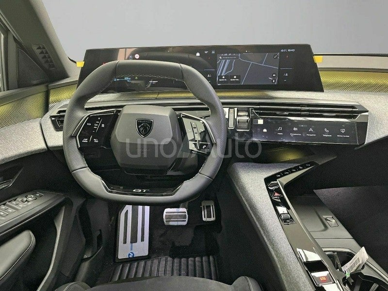 5008 Eléctrico GT 157kW