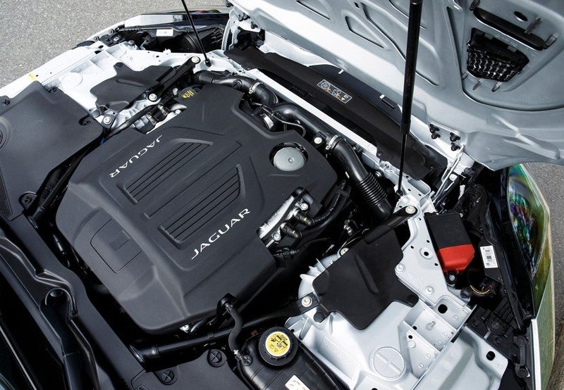 F-Type Convertible 2.0 I4 R-Dynamic Aut. 300