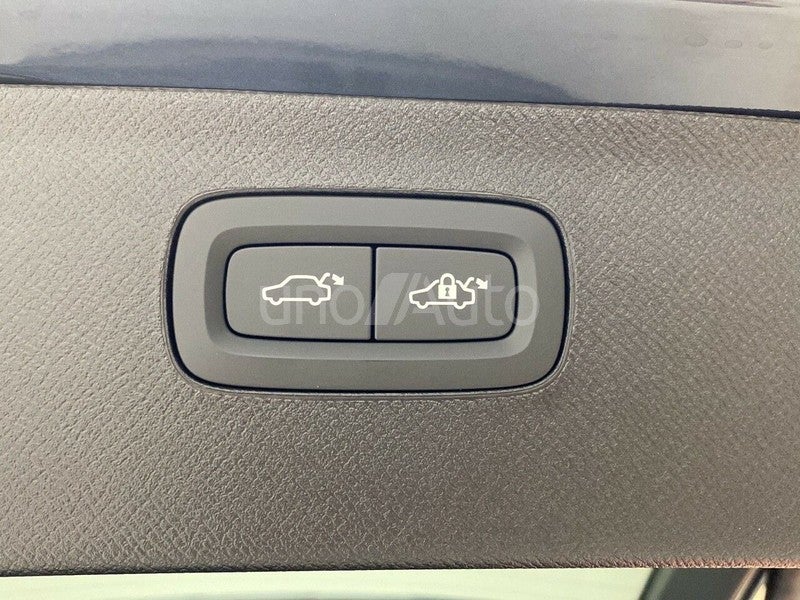 2.0 B5 Gasolina AWD Plus Dark Auto