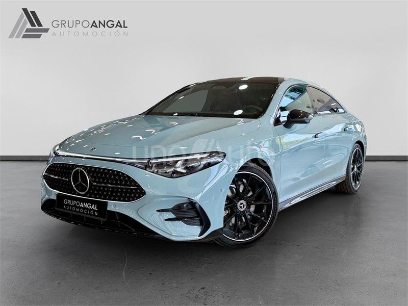 CLASE CLA 180 con tecnología híbrida