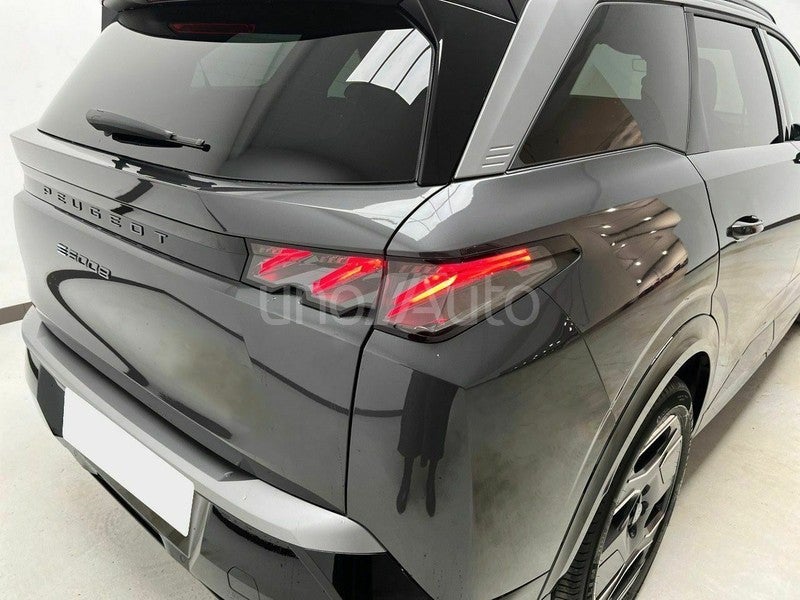 5008 Eléctrico GT 157kW