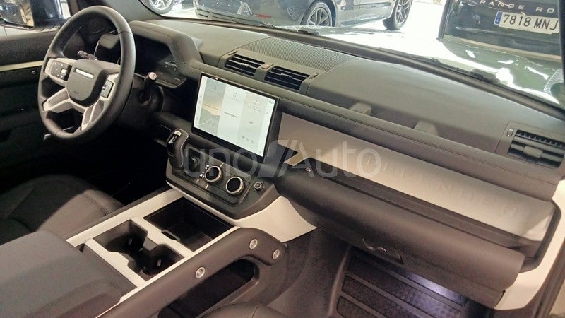 Defender 110 3.0D l6 MHEV S AWD Aut. 250