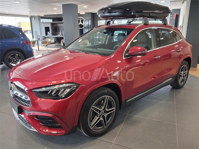 CLASE GLA 250 e con tecnología híbrida EQ