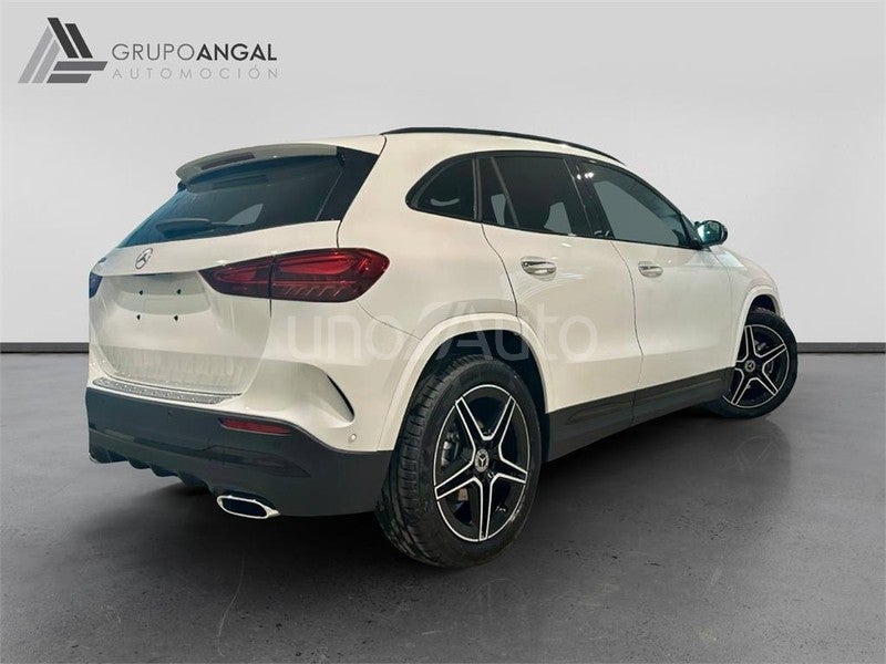 CLASE GLA 250 e con tecnología híbrida EQ