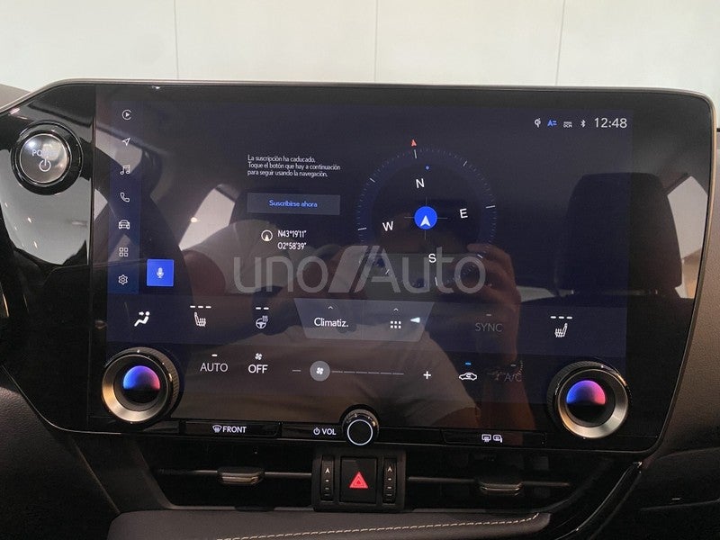 NX 450h+ Premium+ 4WD