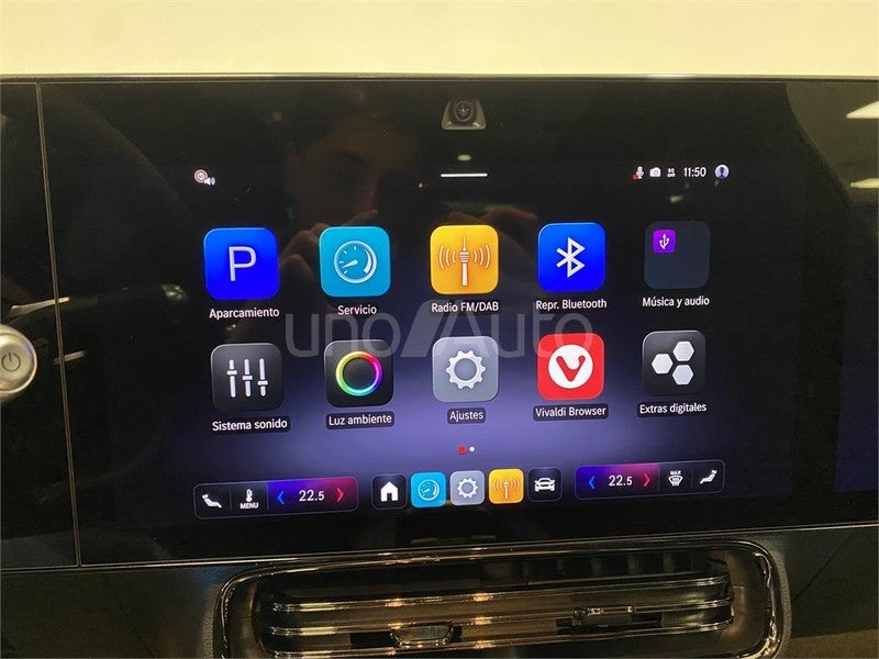 CLASE CLA 220 con tecnología híbrida