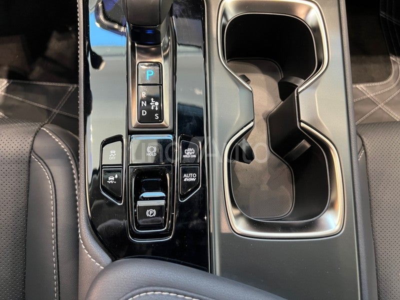 NX 450h+ Premium+ 4WD