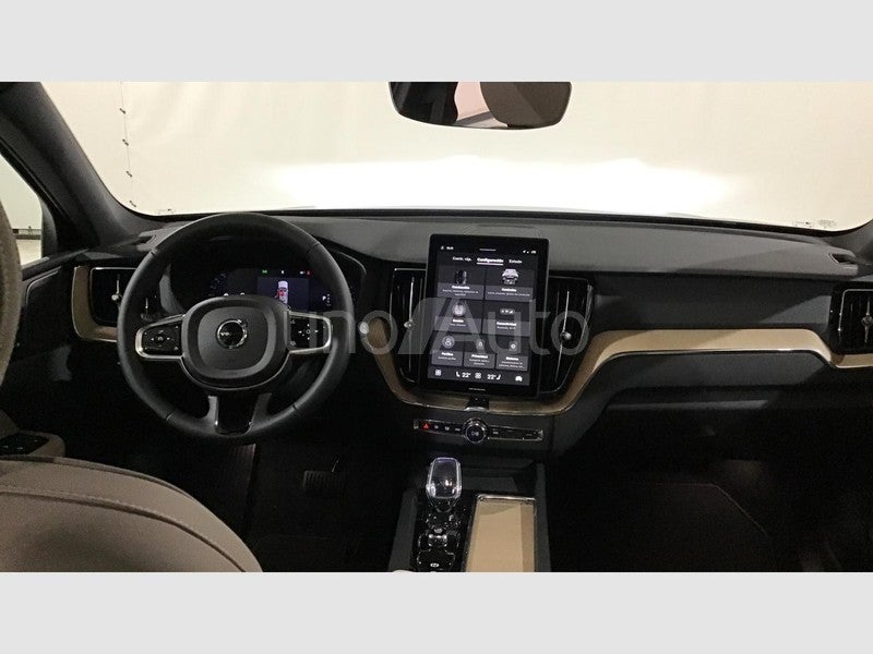 XC60 B5 Business Plus AWD Aut. 250