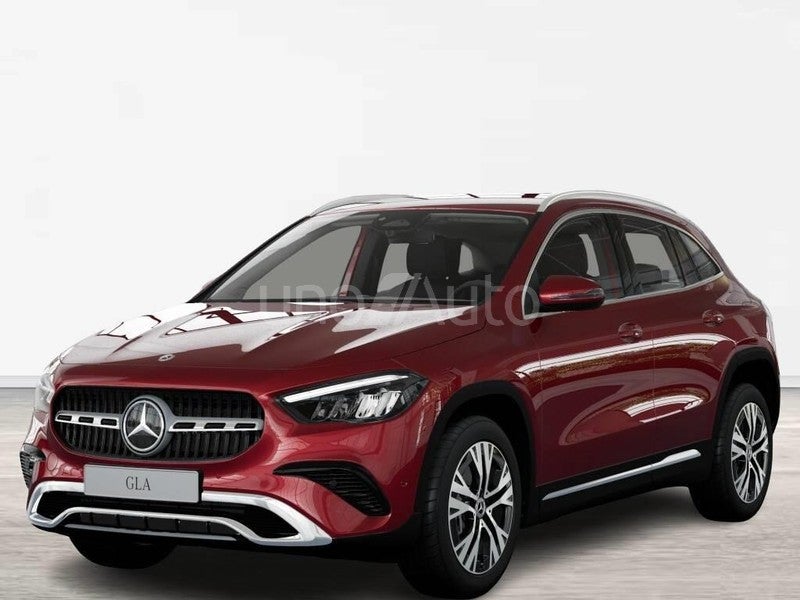CLASE GLA 250 e con tecnología híbrida EQ