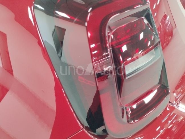 ICON 1.0 Hybrid 48kW (65cv)