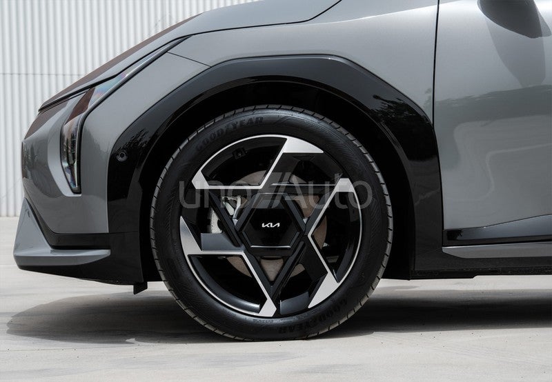 EV4 Fastback GT Line Long Range