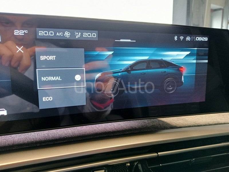 3008 Hybrid Allure Exclusive eDCS6 145