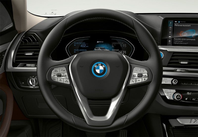 iX3
