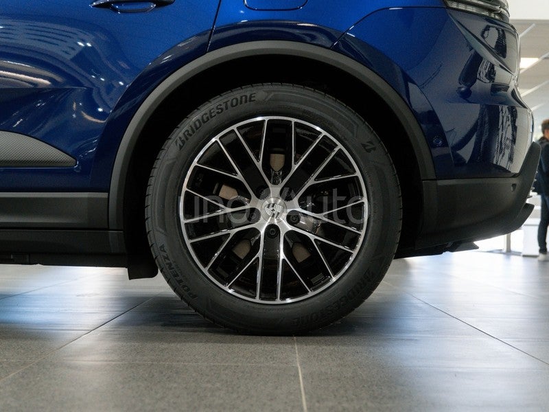 Macan 4