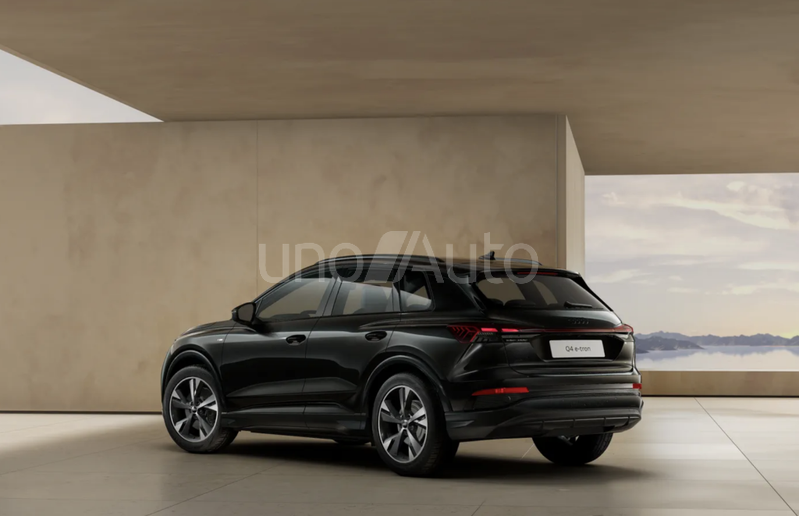 Q4 e-tron 45 Genuine edition 82KWh