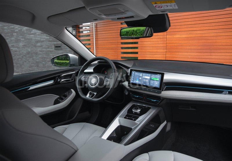 5 Luxury 61kWh