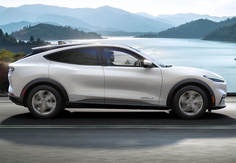 FORD Mustang SUV