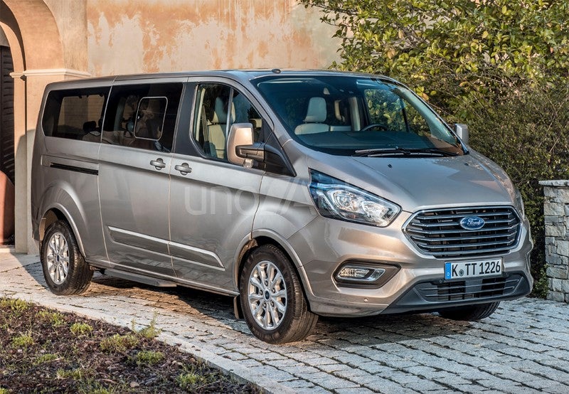 E-Tourneo Custom Sport 210kW