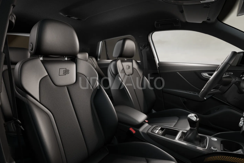 Q2 35 TFSI Adrenalin Black edition 110kW