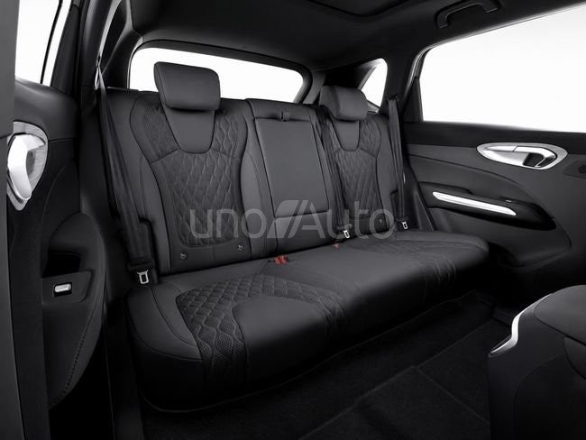 1.5T PHEV Premium DCT 184 kW (250 CV)