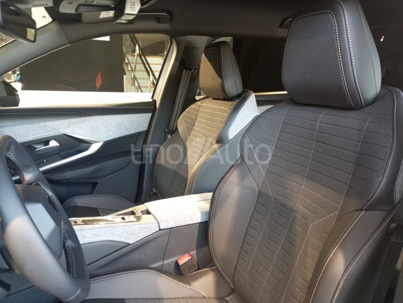 5008 Hybrid 136 Allure eDCS6