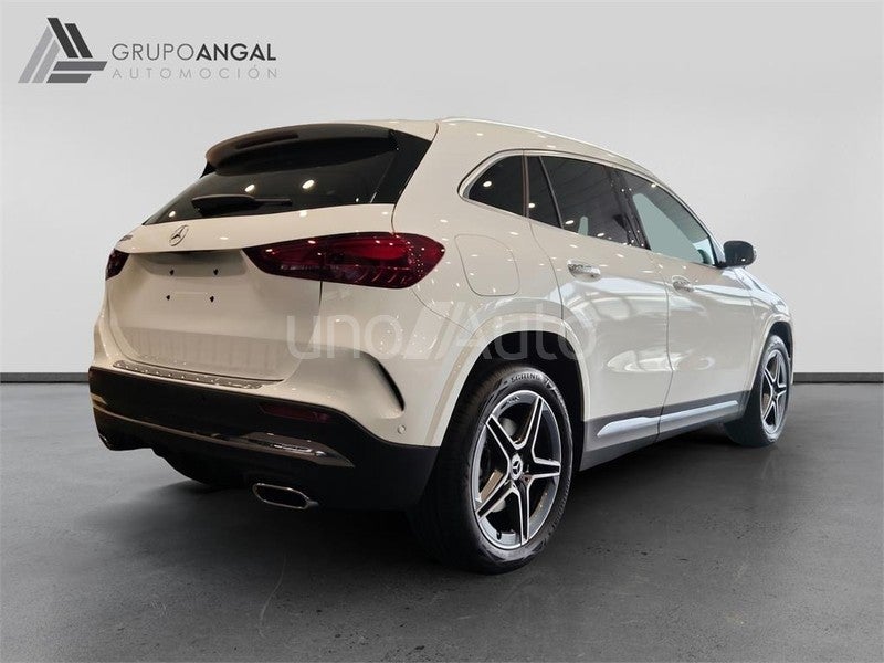 CLASE GLA 250 e con tecnología híbrida EQ
