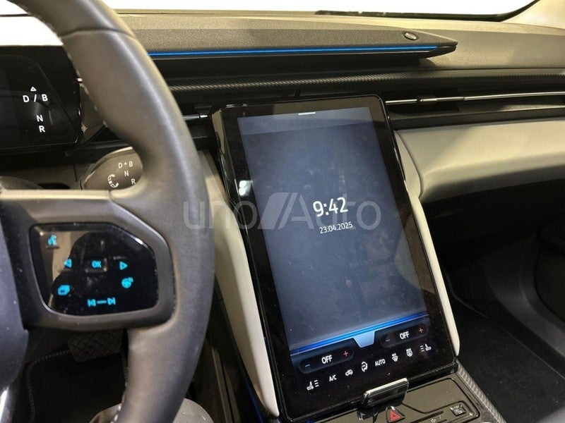 Explorer RWD Rango Extendido Premium  77kWh