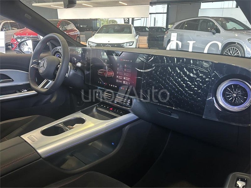 CLASE CLA 180 con tecnología híbrida