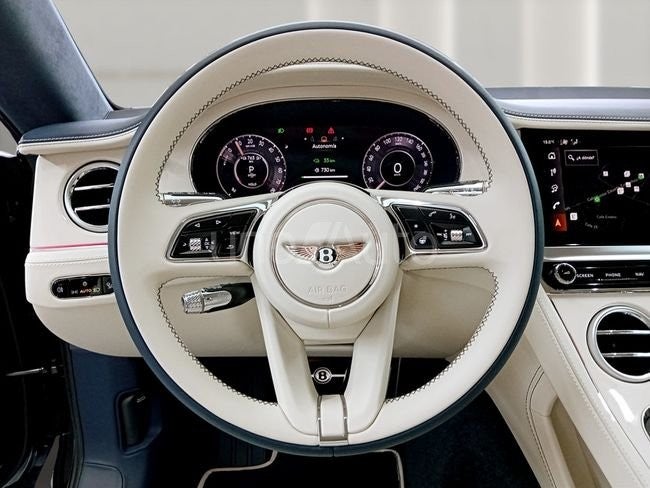 V8 Azure Coupé