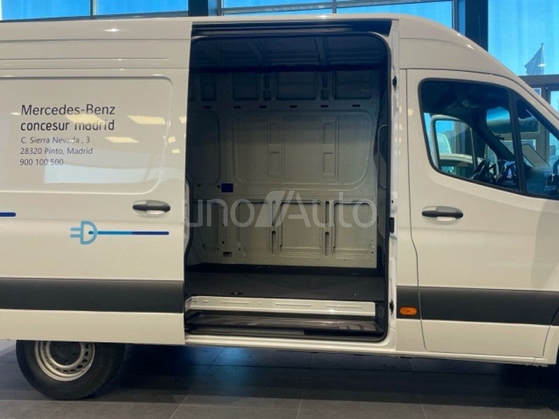 eSprinter Furgón 320 Medio Pro