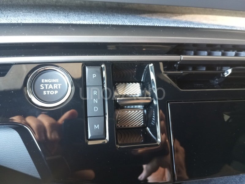 5008 Hybrid 136 Allure eDCS6