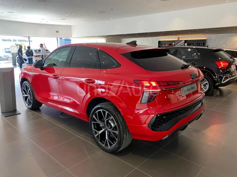 Q3 Sportback e-hybrid Black line S tronic 200kW