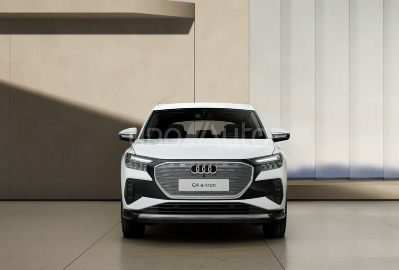 Q4 e-tron 40 Advanced 150kW 63KWh