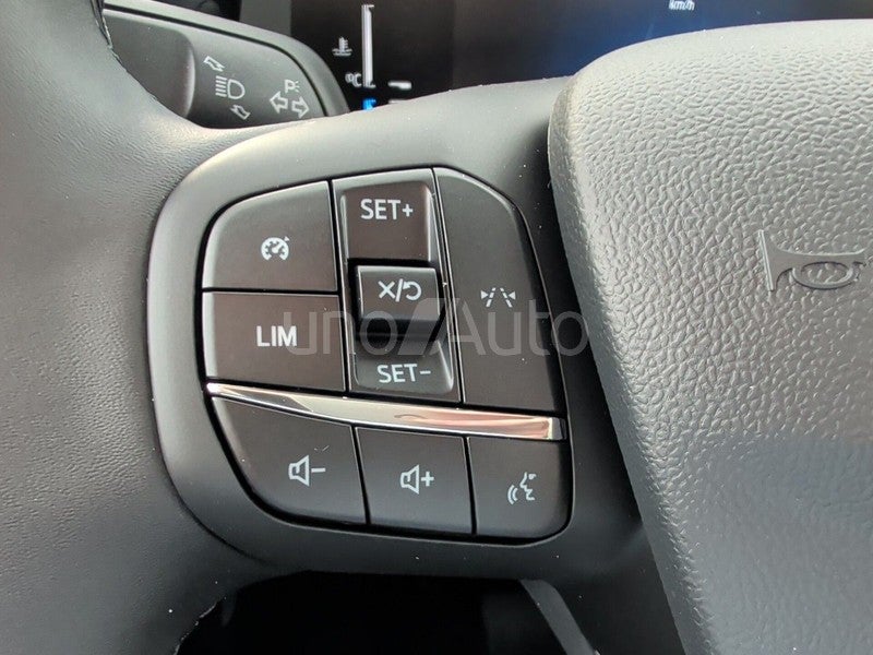 Tourneo Courier 1.0 Ecoboost Titanium Aut.