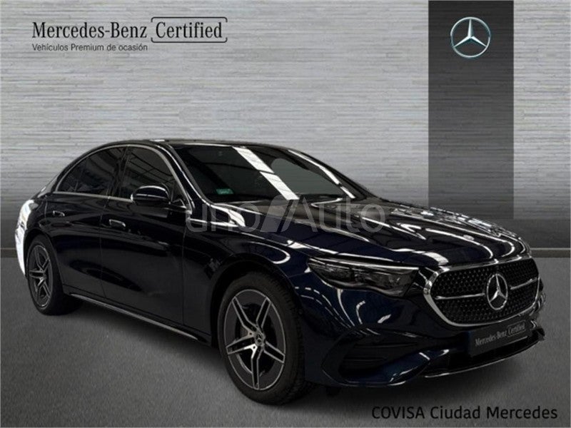 CLASE E 300 de berlina con tecnología híbrida EQ