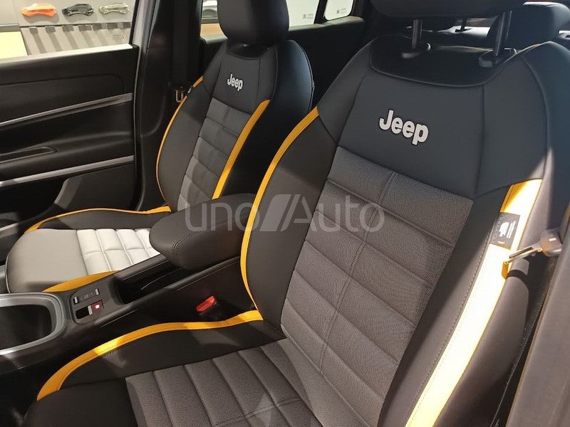 Avenger 1.2 Ehybrid The North Face 4xe 107KW