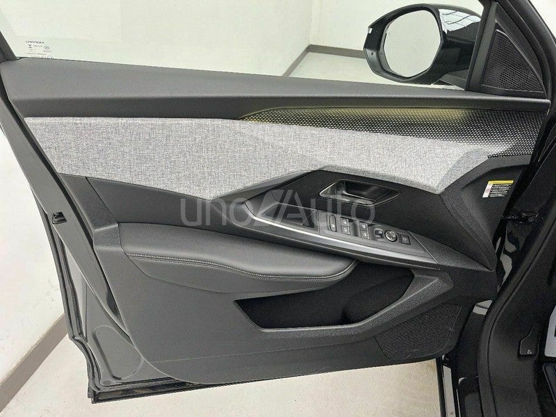 5008 Eléctrico GT 157kW