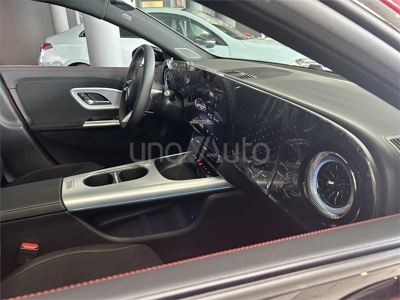 CLASE CLA 220 con tecnología híbrida