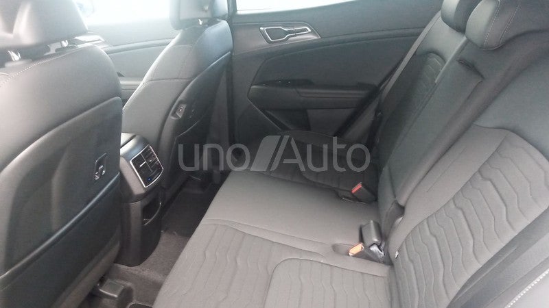 Sportage 1.6 T-GDi HEV Tech 4x4 215