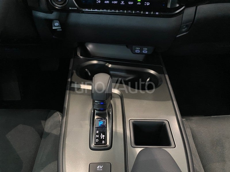 UX 300h UX+