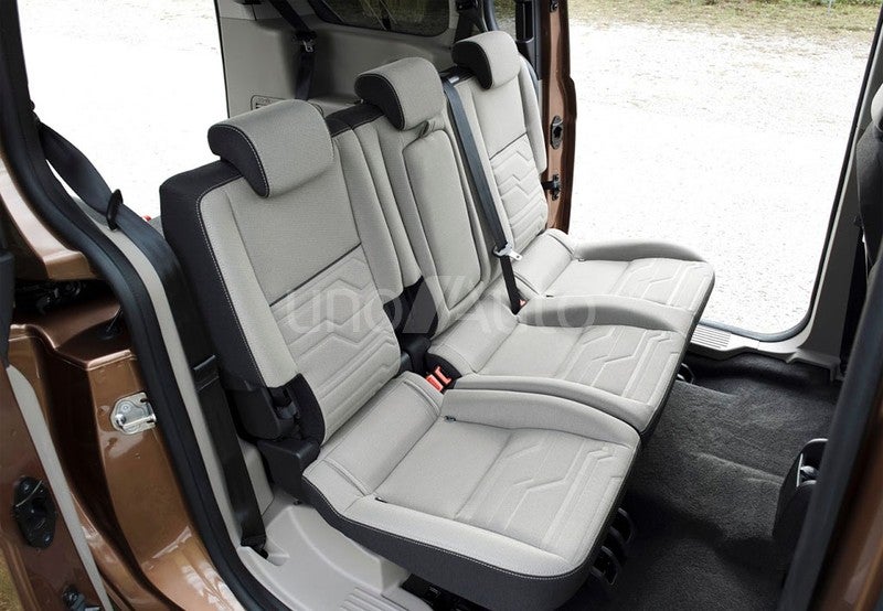 Tourneo Connect 2.0 Ecoblue SWB L1 Titanium 122 Aut.