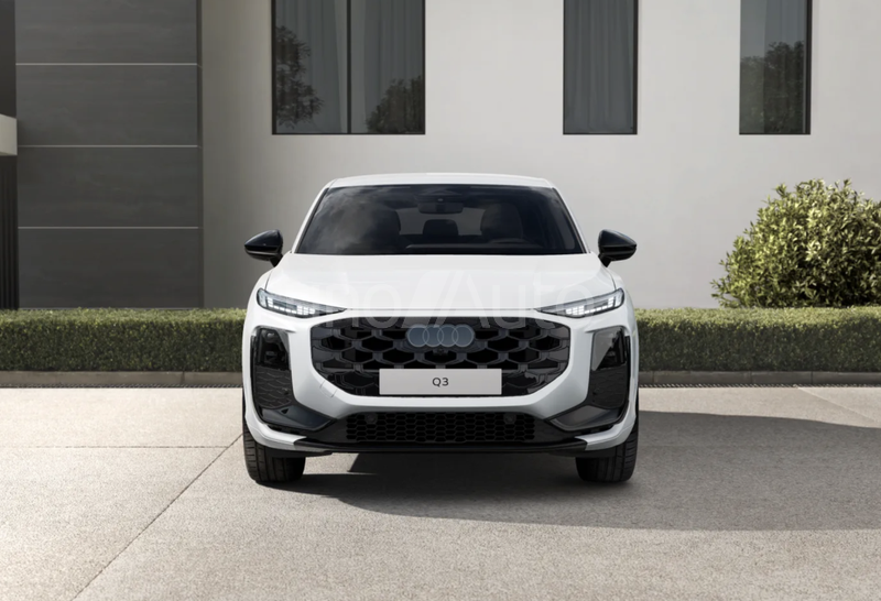 Q3 Sportback e-hybrid Black line S tronic 200kW