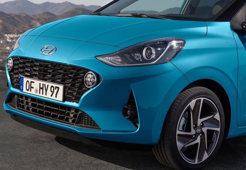 HYUNDAI i10