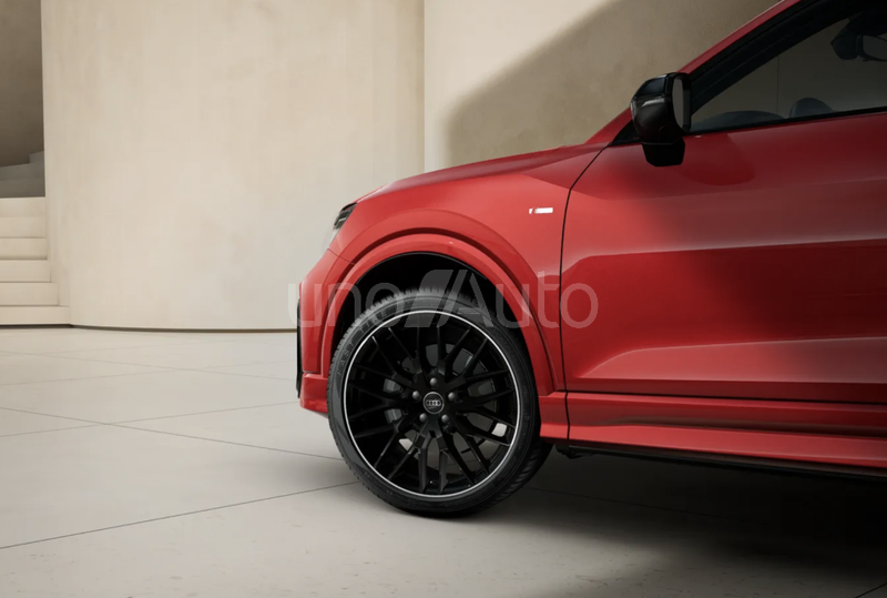 Q2 35 TFSI Adrenalin Black edition S tronic 110kW
