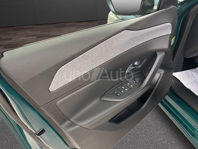 5P Allure Hybrid MHEV 145 e-DCS6