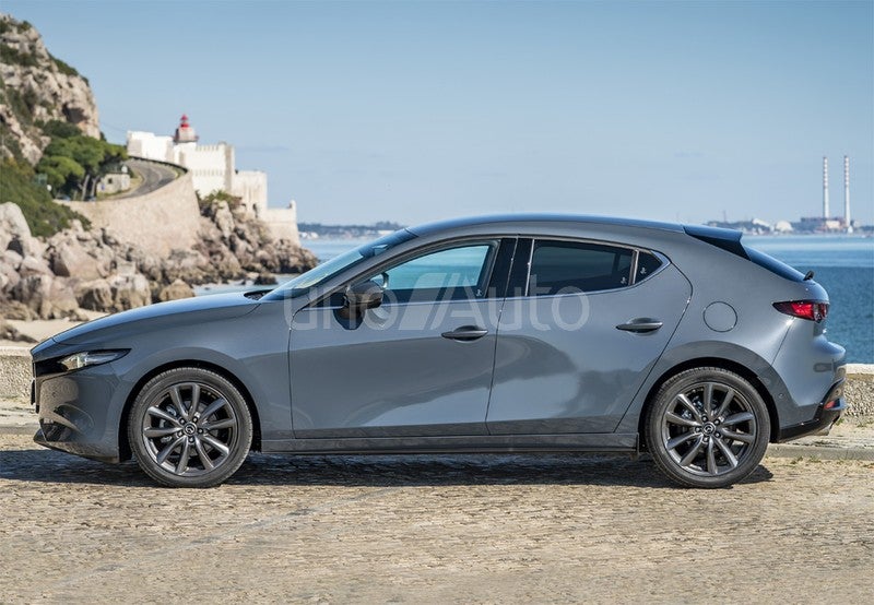 Mazda3 Sedán 2.0 e-Skyactiv-X Exclusive-line 137kW